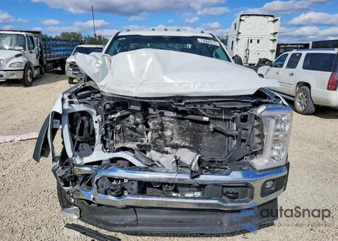 2025 Ford F450 Super Duty z USA, uszkodzony, nr VIN 1FT8W4DMXSED38629